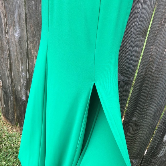 Ignite Evenings M Emerald Green Beaded Formal Gown - Picture 2 of 8